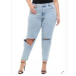 TRUE CRAFT Plus Size Super High Rise Relaxed Mom Jeans Light Wash 18WR